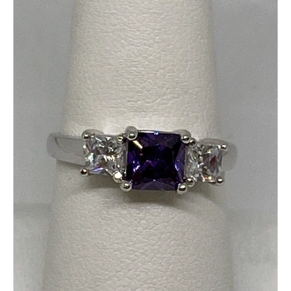 925 STERLING SILVER RING WITH CZ  SIZE 8